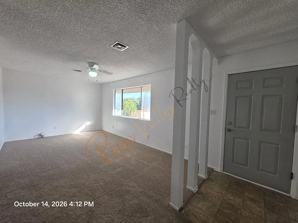 3111 E Suffock Ave — Photo 2
