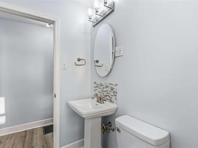 1780 John Calvin Ave #L — Photo 12