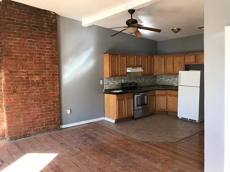818 Myrtle Ave #1 — Photo 10