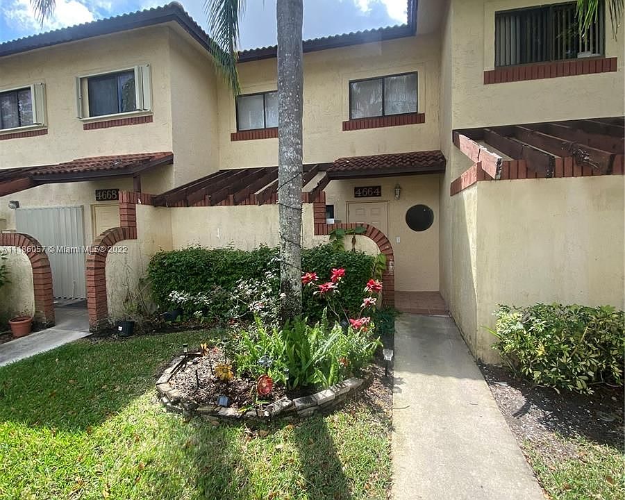 1st image of 4664 NW 90th Ave #0