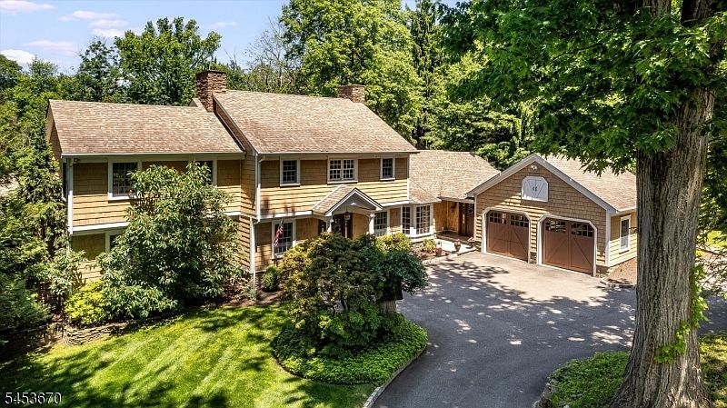 1st image of 7 Farmstead Rd