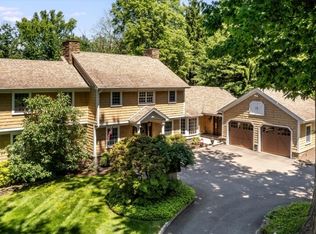 7 Farmstead Rd, North Caldwell, NJ 07006