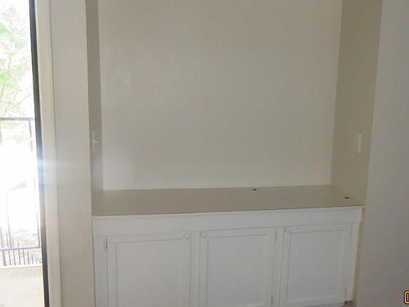 3rd image of 816 Cardinal Creek Blvd APT C