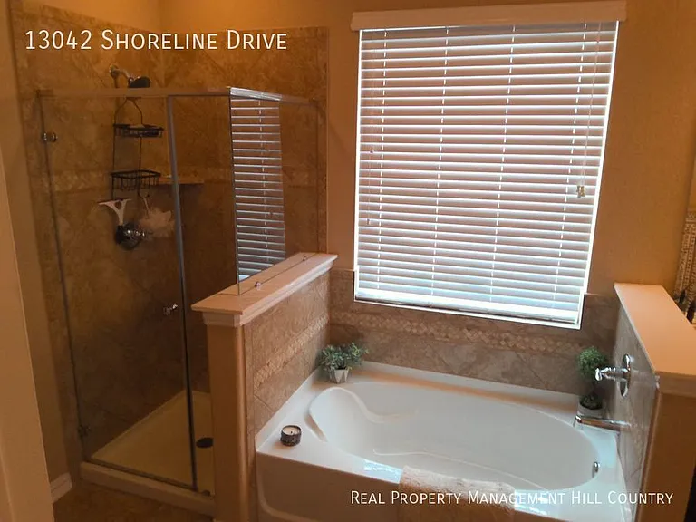 13042 Shoreline Dr — Photo 18
