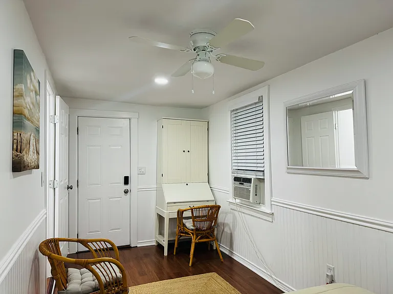 First floor desk area