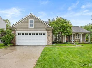 6724 Cannon Farms Dr NE, Rockford, MI 49341