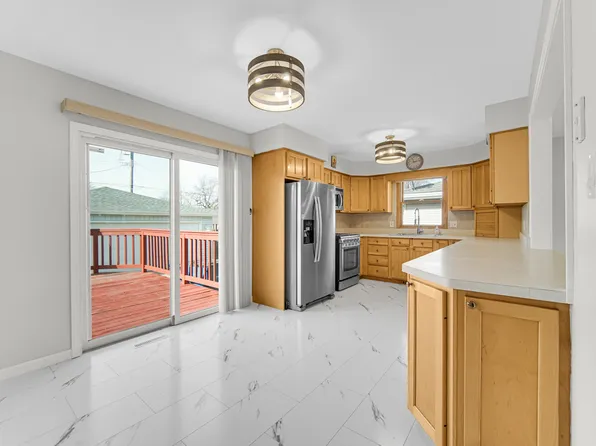 920 Harrison Pl, Dyer, IN 46311