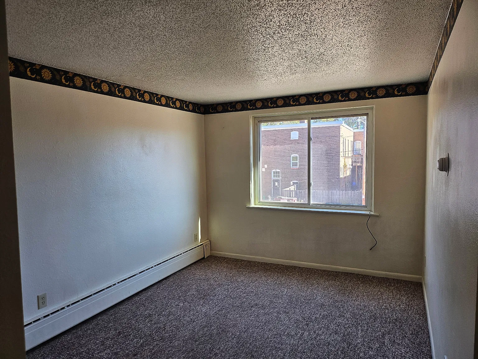 1 bed, 700 sqft, $695 — Photo 3