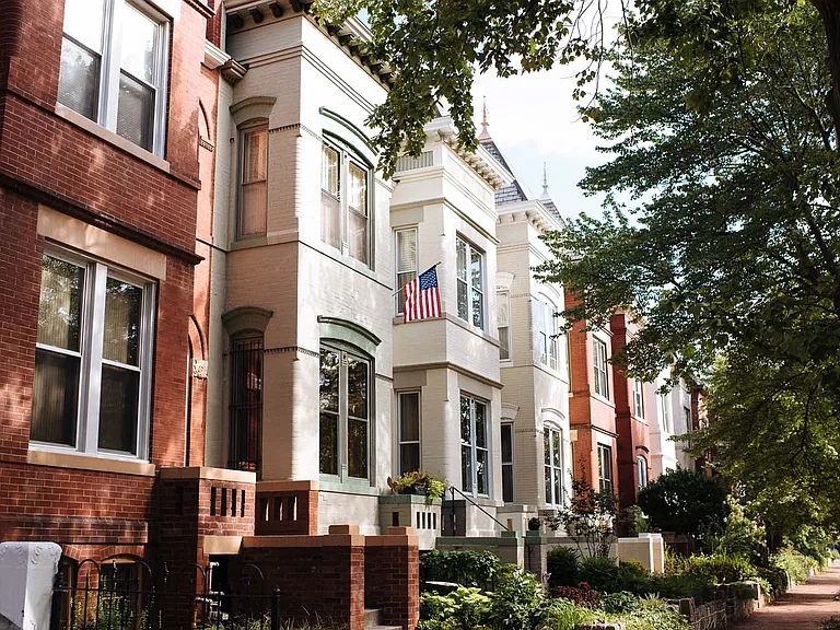Paxton Park Apartments — Photo 25