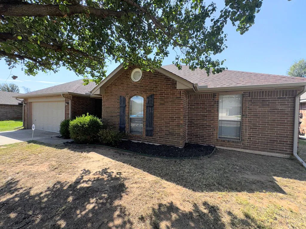 5328 Republic Dr, Oklahoma City, OK — Photo 2
