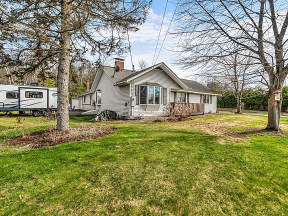 3rd image of 272 Enfield Road