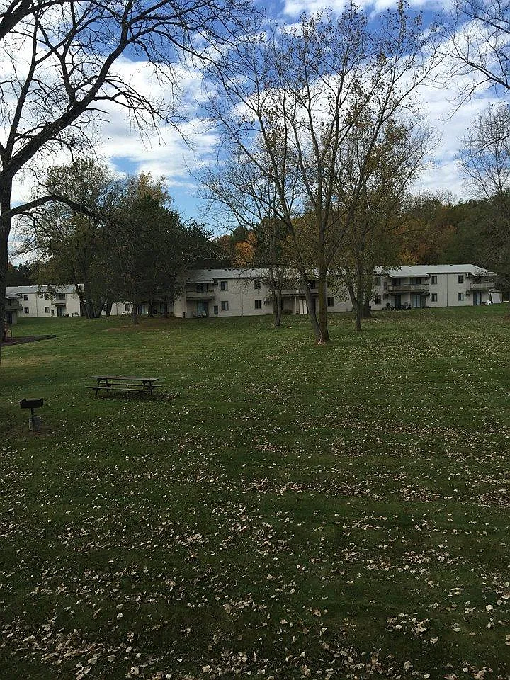 Meadowbrook Lake — Photo 3
