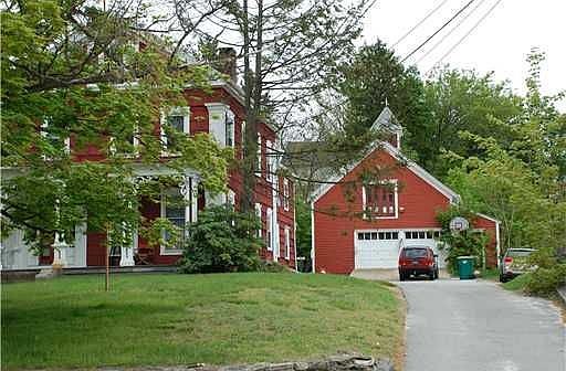 2nd image of 158 Greene St