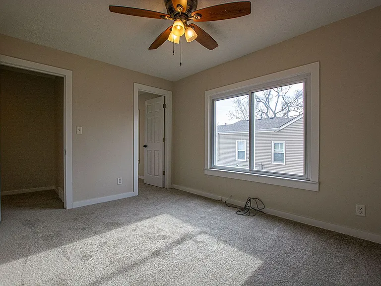 2301 Wayne St — Photo 10