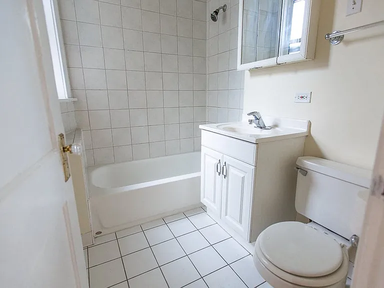 1143 W. Waveland Ave. — Photo 13