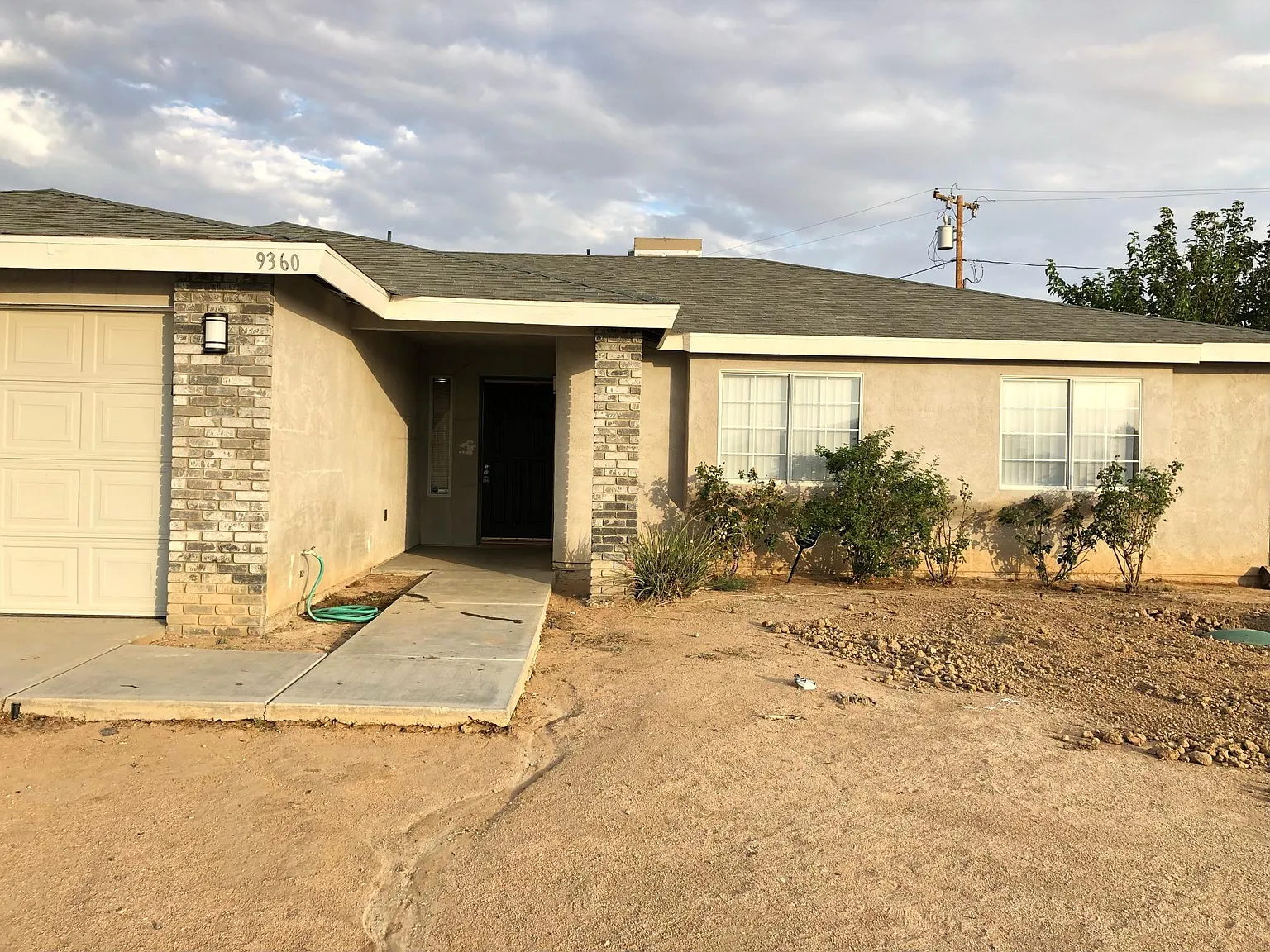 3 bed, 1477 sqft, $2,000 — Photo 1