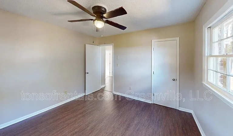 805 Anthony St — Photo 6