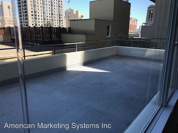 4th image of 1330 Jones St APT 204