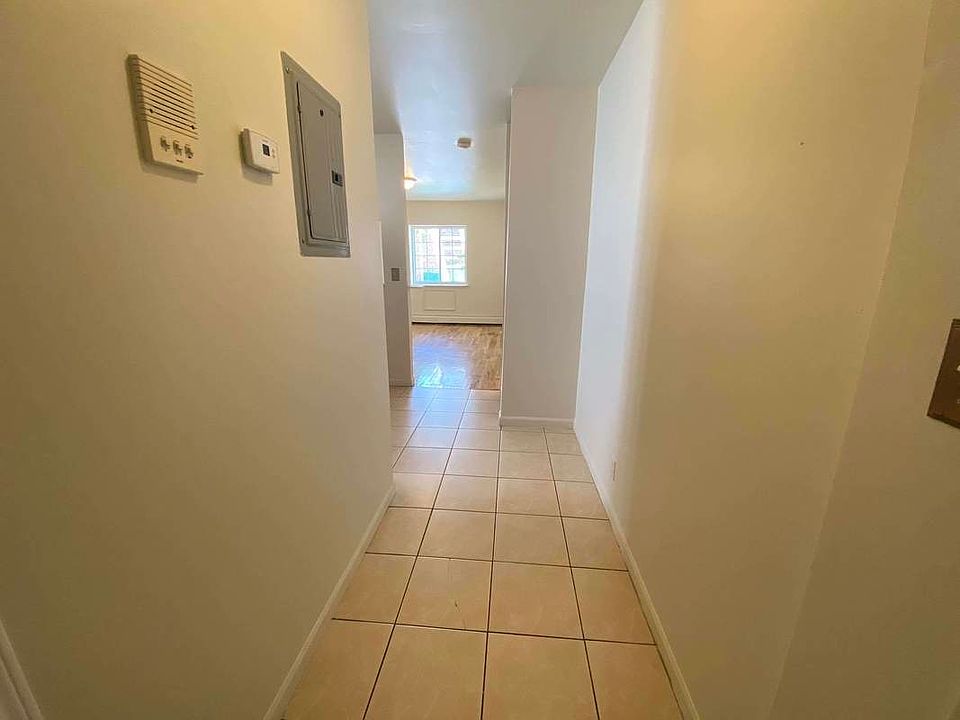 1st image of 34-50 10th St #1FF