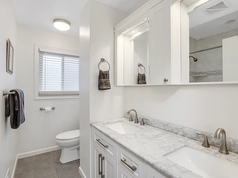 9215 Tavistock Dr — Photo 10