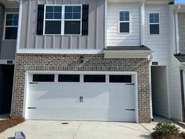 1404 Gray Branch Dr, Lawrenceville, GA 30045