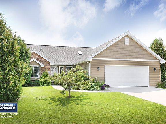 2nd image of W4895 Sunset Lake Ct