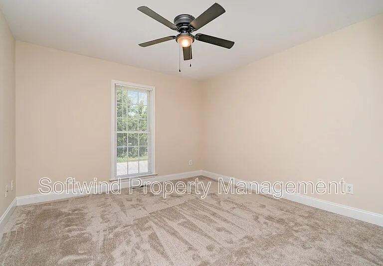 1803 Red Bird Cir SE — Photo 15