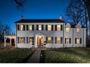 1141 S Geyer Rd, Saint Louis, MO 63122