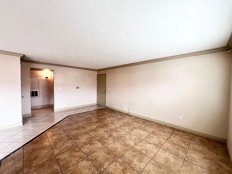 1150 N Buffalo Dr #1077 — Photo 8