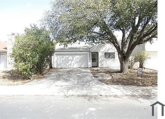 10243 Raven Field Dr — Photo 15