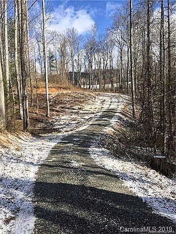 2nd image of 330 Burge Mountain Rd