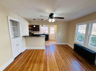 31 4th St, Glen Cove, NY 11542