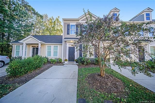 1st image of 116 Village Place Dr