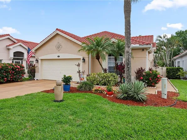 388 Pindo Palm DR, NAPLES, FL 34104