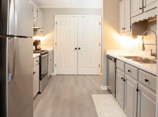 Creekside Apartments, Florence, AL 35630