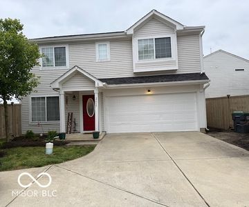 2637 Grand Fir Dr, Greenwood, IN, 46143