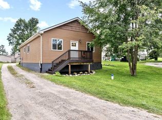 3333 Junior Dr, Pinckney, MI 48169