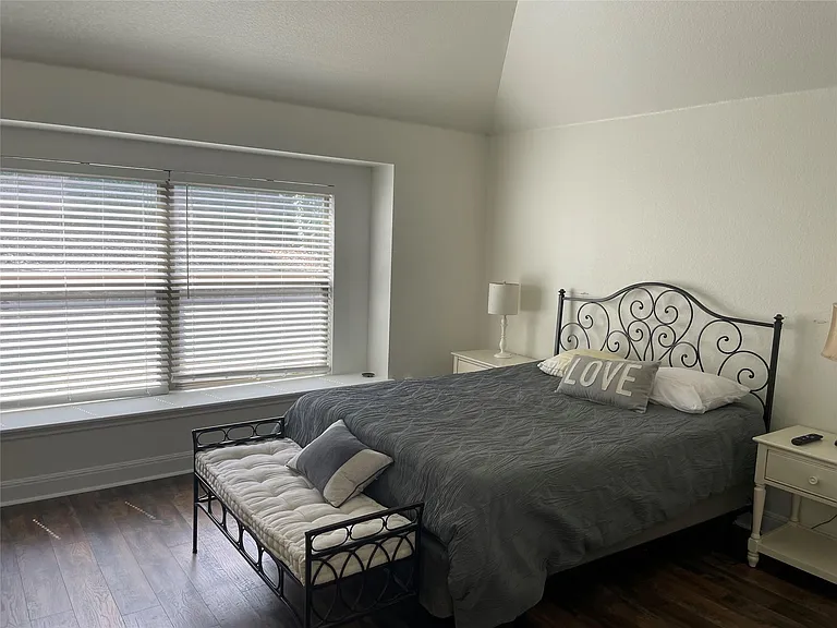 7609 Covered Bridge Dr — Photo 12