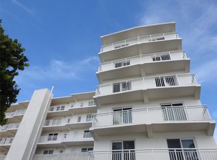 901 S Surf Rd APT 401, Hollywood, FL 33019