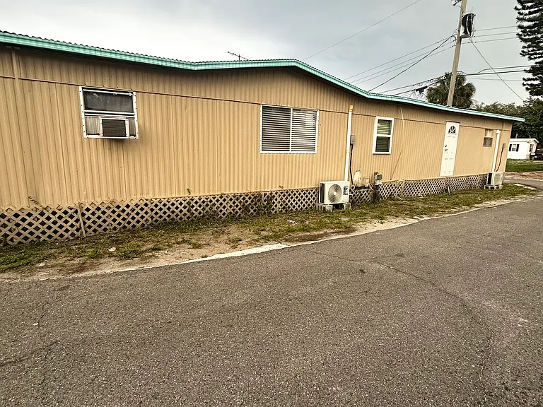 9702 N Central Ave — Photo 9