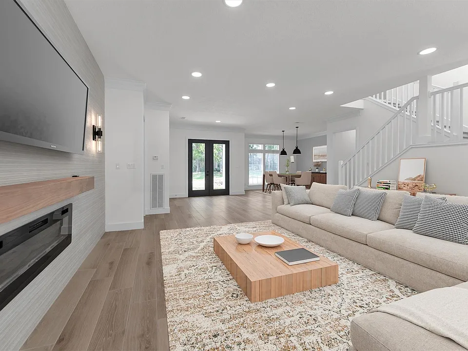 30 E Wedgemere Cir