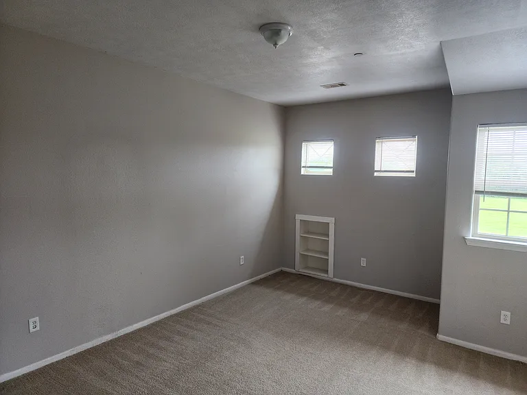 811 Lawson Rd #3 — Photo 8