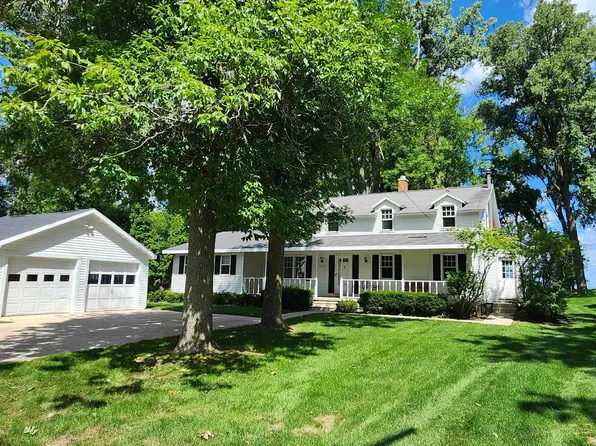 2135 Lakeside Pl, Green Bay, WI 54302