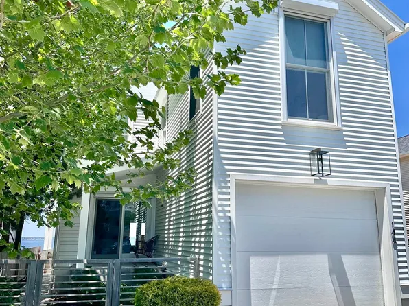 144 Bay Rd, Ocean City, NJ 08226