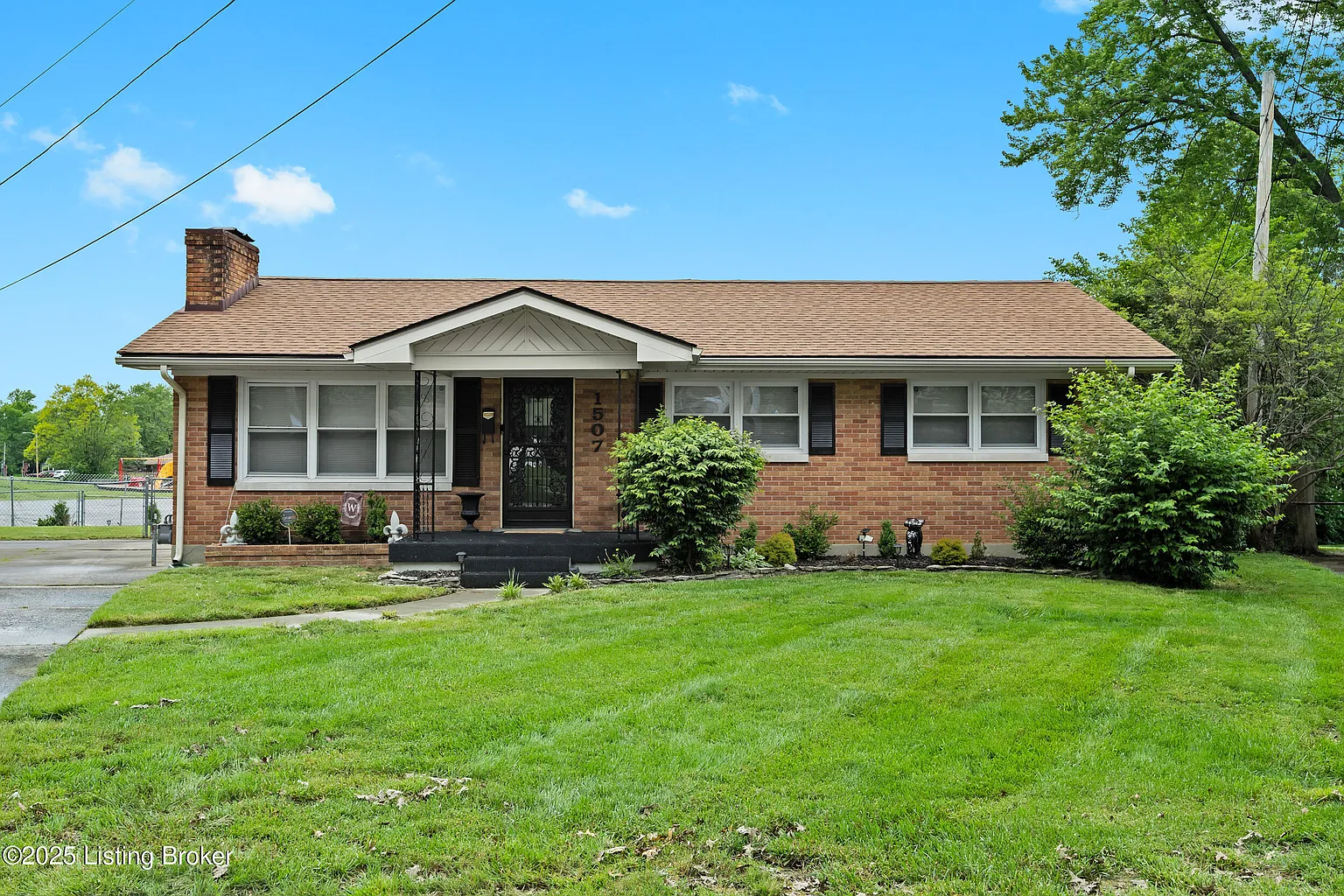 1507 Hobart Ct photo 1