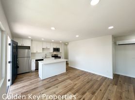 217 Holly St, Oceanside, CA