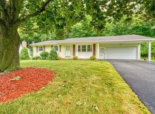 21 Red Bud Rd, Rochester, NY 14624