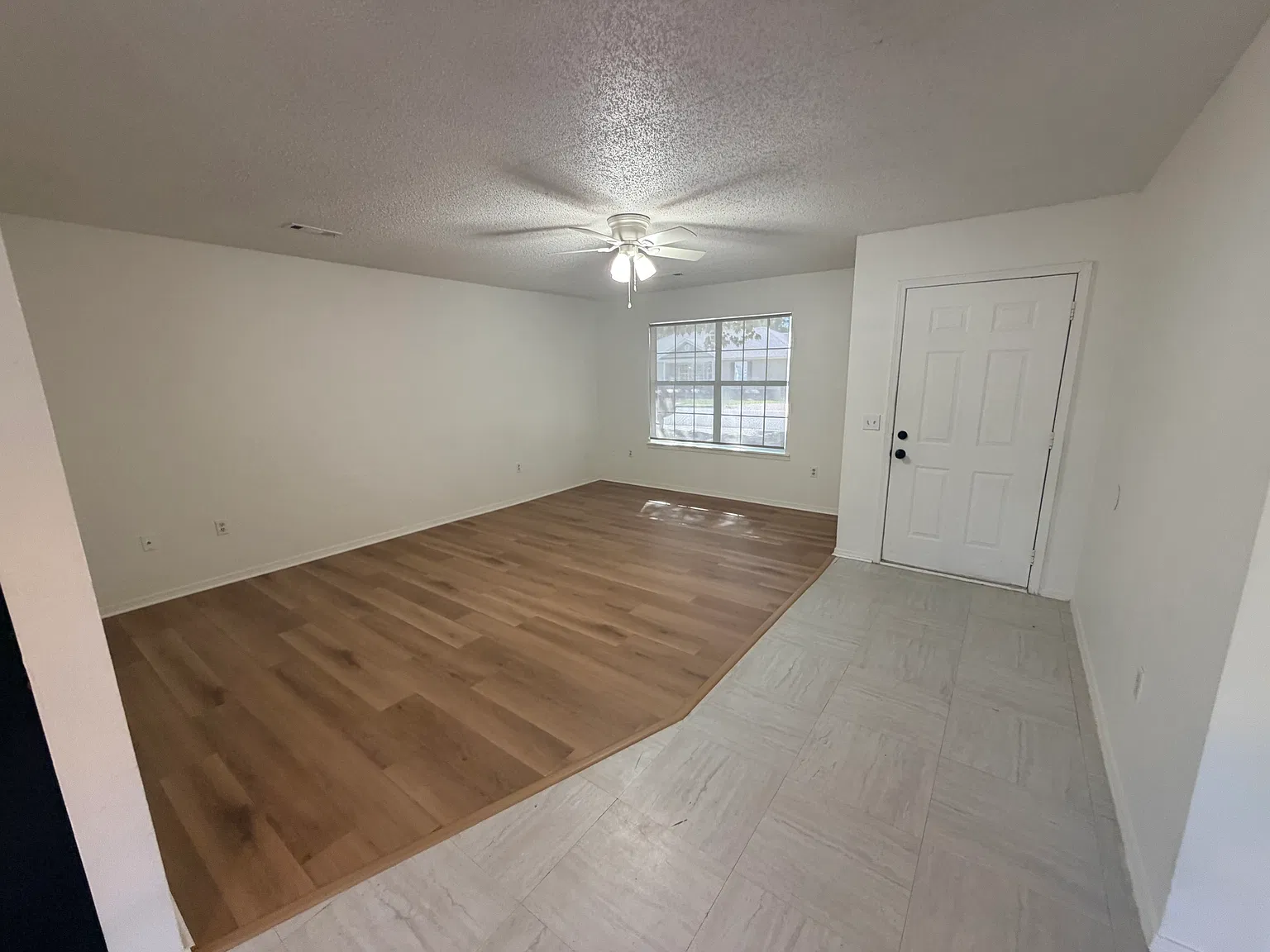 3 bed, 1300 sqft, $1,525 — Photo 3