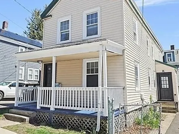 16-16A Patterson St, Dorchester Center, MA 02124