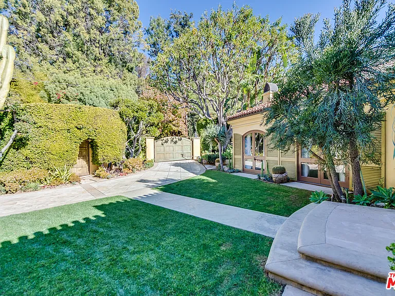 9530 Hidden Valley Rd — Photo 42